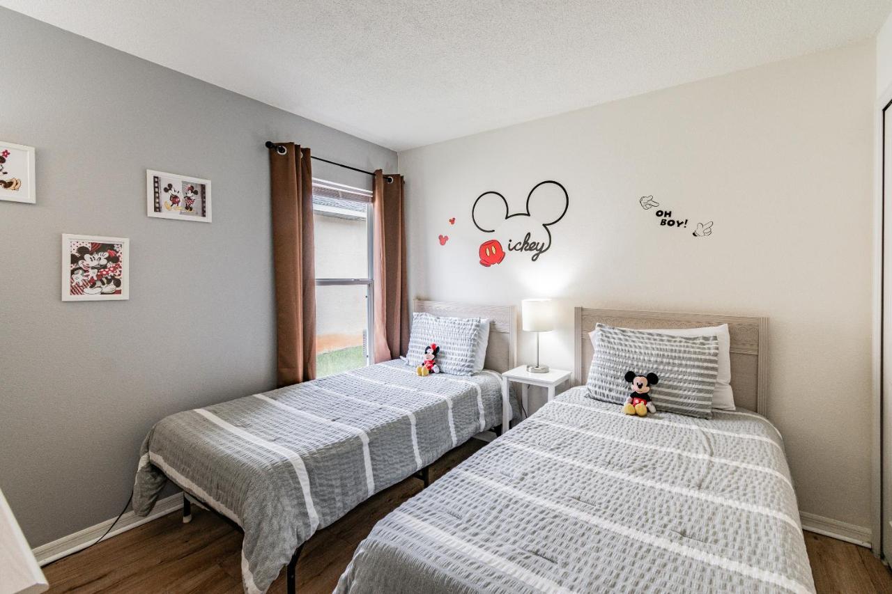 Spacious Villa With Private Pool - No Carpet - Disney Area كيسيمي المظهر الخارجي الصورة