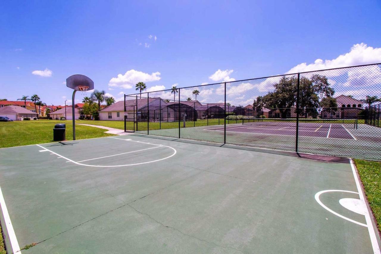 Spacious Villa With Private Pool - No Carpet - Disney Area كيسيمي المظهر الخارجي الصورة